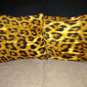 Set of Leopard Plush Pillows
